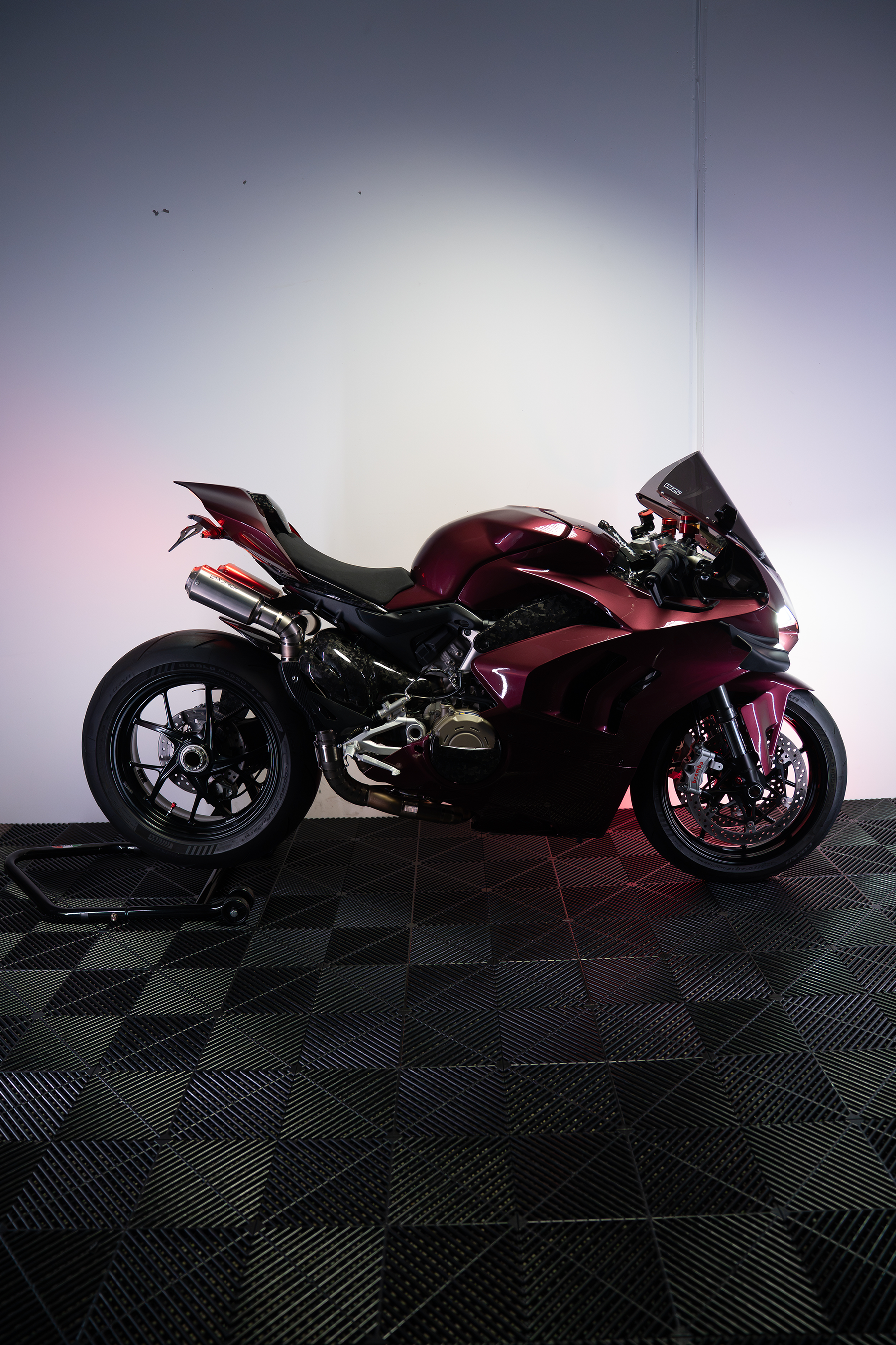 Ducati V4 giveaway